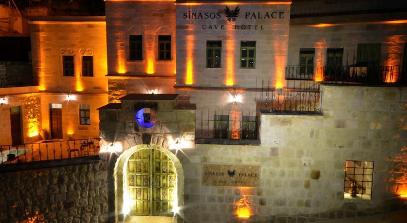 Sinasos Palace Cave Hotel Ürgüp Esterno foto